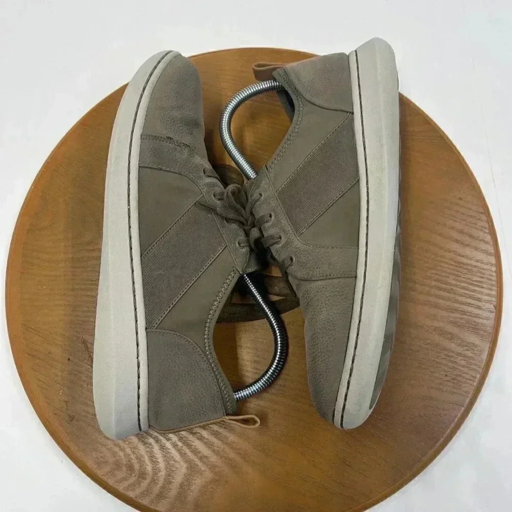 CLARKS CLOUD STEPPERS SNEAKERS TENNIS SHOES CUSHIONED COMFORT SZ 9.5